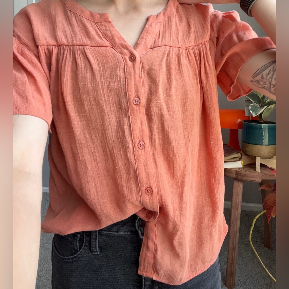 Women’s Peachy Blouse